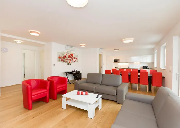 Riverside Residences Apartamento