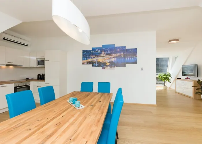 Riverside Residences * Viena